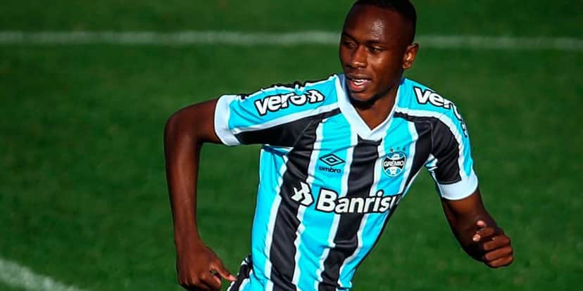 Mateo Velasco rescindiu com o Grêmio - (Foto: Internet) Mateo Velasco rescindiu com o Grêmio - (Foto: Internet)