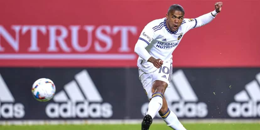 Douglas Costa - está na mira do Sâo Paulo FC - (Foto: Internet) Douglas Costa - está na mira do Sâo Paulo FC - (Foto: Internet)