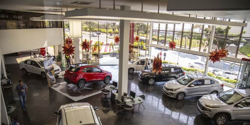 O deputado alegou que as lojas não-oficiais revendiam os carros muito rápido (Reprodução: Internet) O deputado alegou que as lojas não-oficiais revendiam os carros muito rápido (Reprodução: Internet)