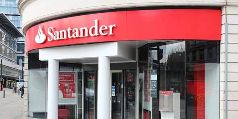 Santander faz anúncio DECISIVO sobre conta-poupança - Foto: Reprodução/Internet Santander faz anúncio DECISIVO sobre conta-poupança - Foto: Reprodução/Internet