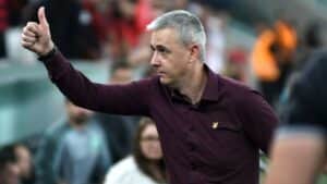 Botafogo anuncia Tiago Nunes como novo treinador do clube - Foto Internet Botafogo anuncia Tiago Nunes como novo treinador do clube - Foto Internet