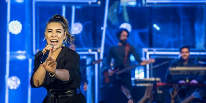 Naiara Azevedo em show (Foto: Reprodução / Globo) Naiara Azevedo em show (Foto: Reprodução / Globo)