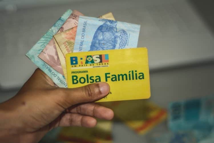 Bolsa Família (Reprodução/Internet) Bolsa Família (Reprodução/Internet)