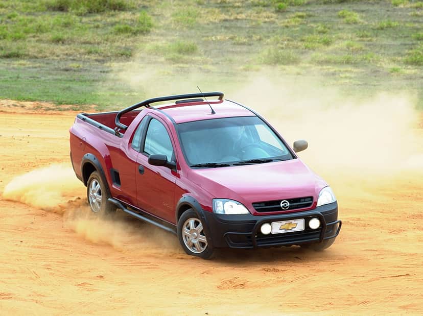 Chevrolet Montana 2003 (Reprodução/Internet) Chevrolet Montana 2003 (Reprodução/Internet)