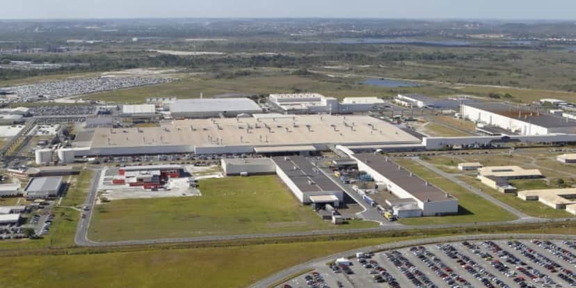 Uma das fábricas da Ford no Brasil que foram deixadas pela empresa (Reprodução: Internet) Uma das fábricas da Ford no Brasil que foram deixadas pela empresa (Reprodução: Internet)