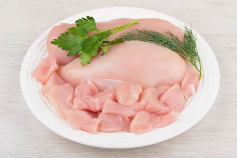 ANVISA proibiu duas marcas de frango. Foto: Reprodução/Internet ANVISA proibiu duas marcas de frango. Foto: Reprodução/Internet