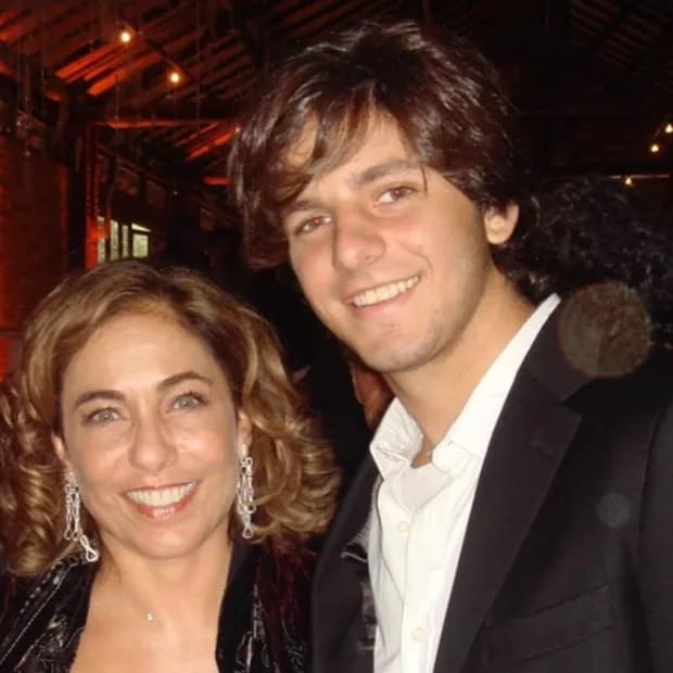 Cissa Guimarães e seu filho Rafael (Reprodução/Internet) Cissa Guimarães e seu filho Rafael (Reprodução/Internet)