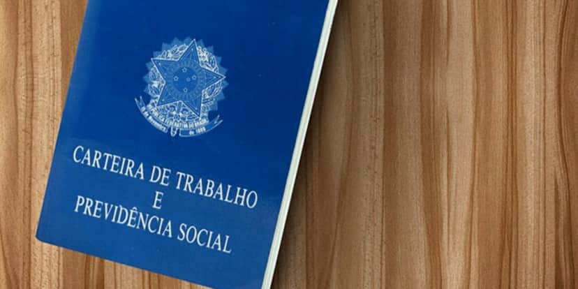Carteira de trabalho (Foto: Reprodução / Internet) Carteira de trabalho (Foto: Reprodução / Internet)