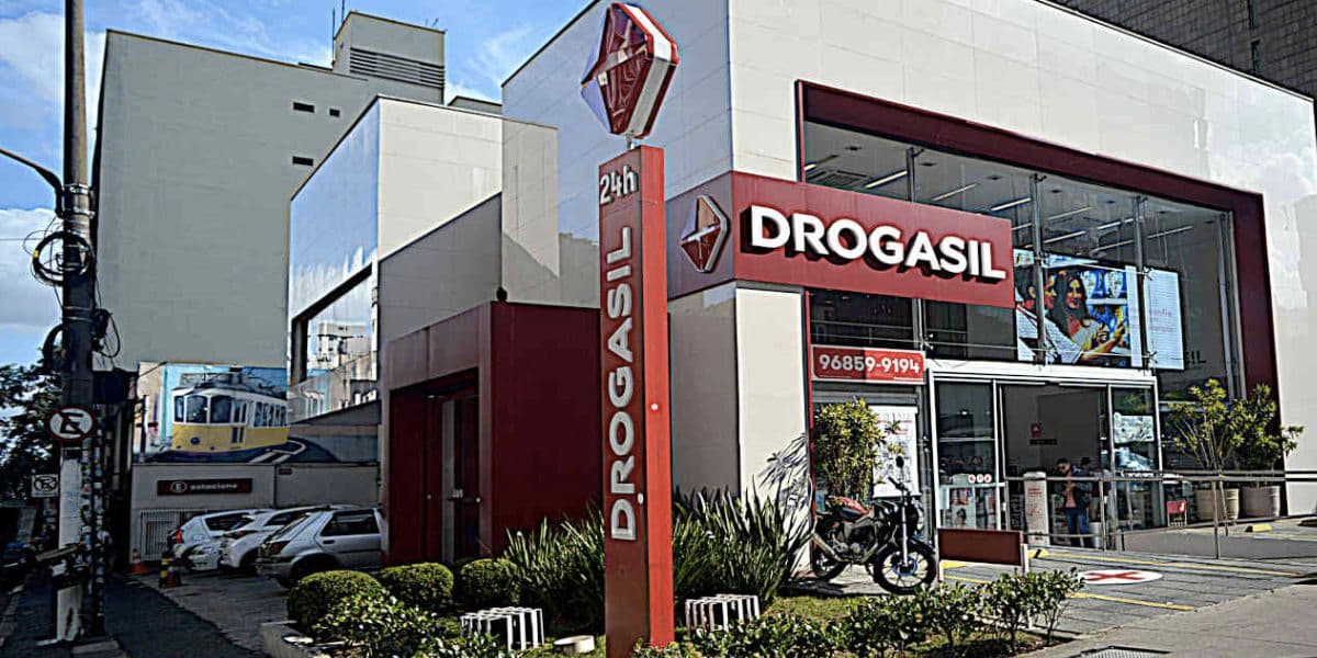 Drogasil (Foto: Reprodução / Internet) Drogasil (Foto: Reprodução / Internet)