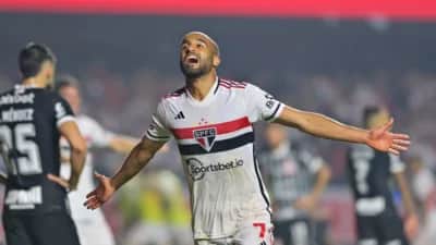 São Paulo e Lucas Moura chegam a acordo para renovação de contrato por mais três anos - Foto Internet São Paulo e Lucas Moura chegam a acordo para renovação de contrato por mais três anos - Foto Internet