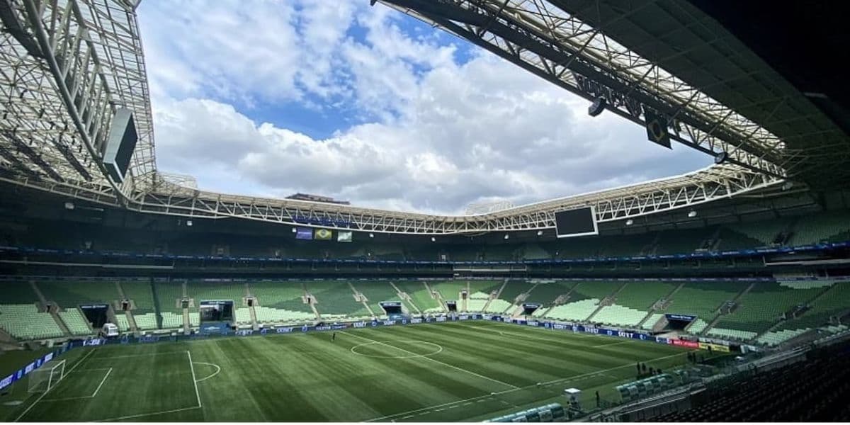 O gramado do Allianz Parque é sintético (Reprodução: Internet) O gramado do Allianz Parque é sintético (Reprodução: Internet)