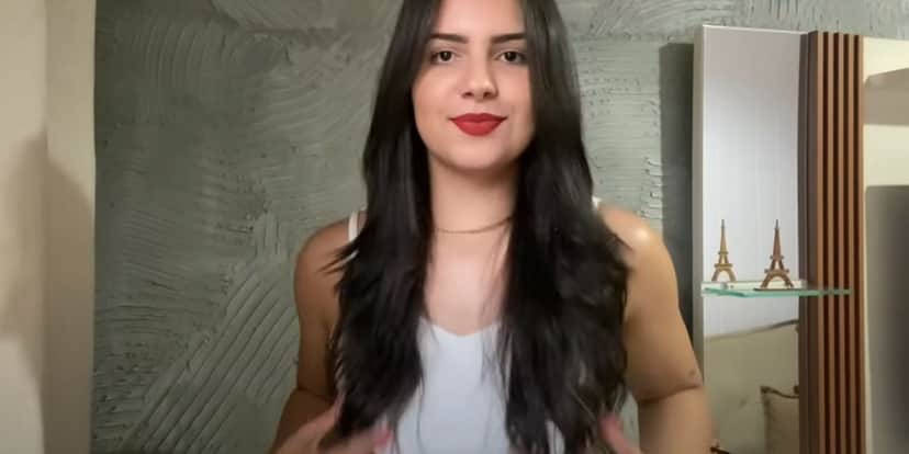Corte da cabelo em camadas (Foto: Reprodução / YouTube Lolla Queren) Corte da cabelo em camadas (Foto: Reprodução / YouTube Lolla Queren)