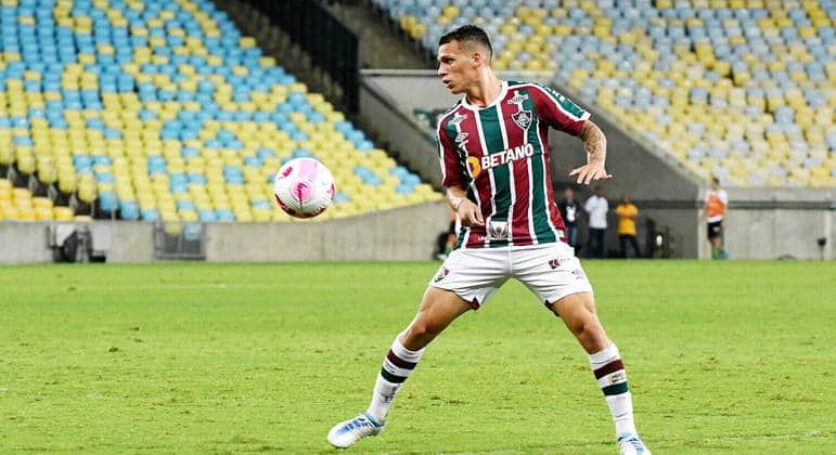 Calegari, lateral-esquerdo do Fluminense, deve voltar (Foto: Divulgação) Calegari, lateral-esquerdo do Fluminense, deve voltar (Foto: Divulgação)