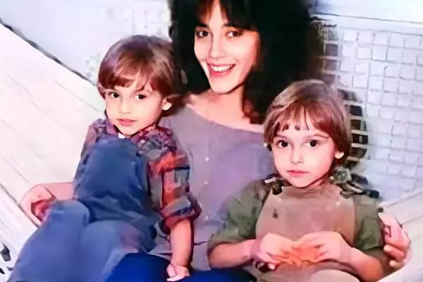 Christiane Torloni e seus filhos gêmeos (Reprodução/Internet) Christiane Torloni e seus filhos gêmeos (Reprodução/Internet)
