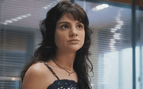 Petra testemunha contra o próprio pai em Terra e Paixão (Foto Reprodução/Notícias da TV) Petra testemunha contra o próprio pai em Terra e Paixão (Foto Reprodução/Notícias da TV)
