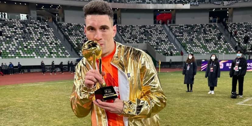 Moisés é o novo reforço do América-MG para a temporada de 2024 - (Foto: Internet) Moisés é o novo reforço do América-MG para a temporada de 2024 - (Foto: Internet)