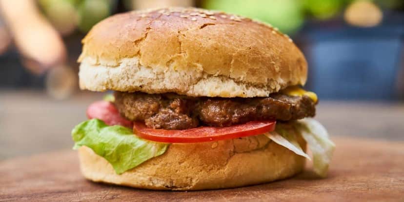 Marca de Hambúrguer foi proibida pela Anvisa (Foto: Reprodução/ Internet) Marca de Hambúrguer foi proibida pela Anvisa (Foto: Reprodução/ Internet)