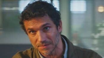 Vinícius (Paulo Rocha) em Terra e Paixão (Foto: Reprodução / Globo) Vinícius (Paulo Rocha) em Terra e Paixão (Foto: Reprodução / Globo)