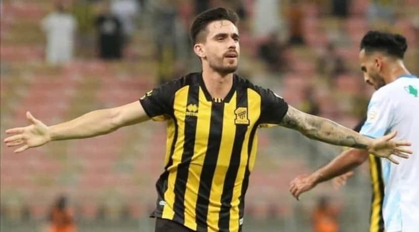 Vasco, Flamengo e Corinthians em guerra: Meia espetacular da camisa 10 diz "SIM" e define onde jogará em 2024 - Foto | Reprodução: Internet Vasco, Flamengo e Corinthians em guerra: Meia espetacular da camisa 10 diz "SIM" e define onde jogará em 2024 - Foto | Reprodução: Internet