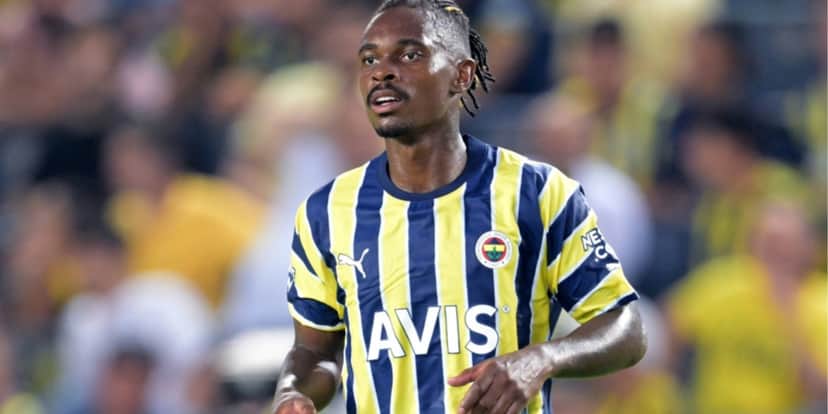 Lincoln, do Fenerbahçe - Foto: Internet Lincoln, do Fenerbahçe - Foto: Internet