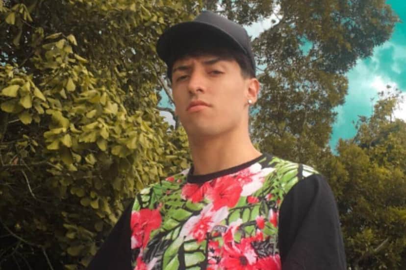 Henrique Medeiros, de 26 anos, encontrado morto e enterrado na casa de um casal (Foto: Reprodução/ Internet) Henrique Medeiros, de 26 anos, encontrado morto e enterrado na casa de um casal (Foto: Reprodução/ Internet)