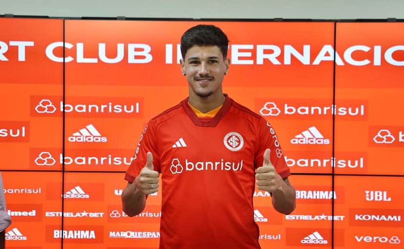 Rômulo foi contratado pelo Internacional (Foto: Reprodução/ Internet) Rômulo foi contratado pelo Internacional (Foto: Reprodução/ Internet)