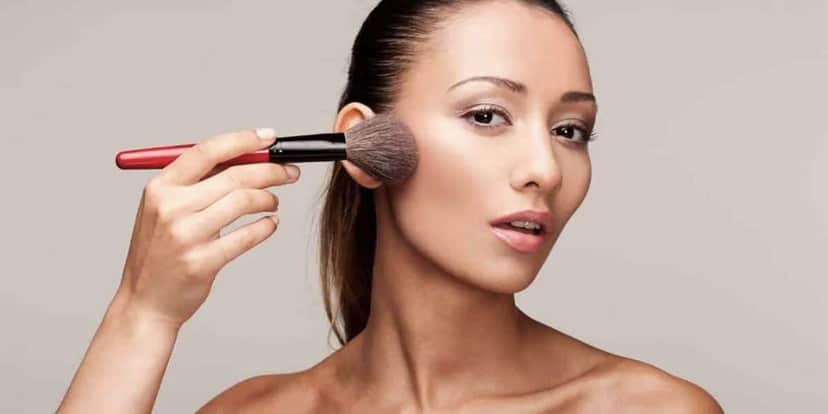 Técnica do blush e lifting natural (Foto: Reprodução Internet) Técnica do blush e lifting natural (Foto: Reprodução Internet)