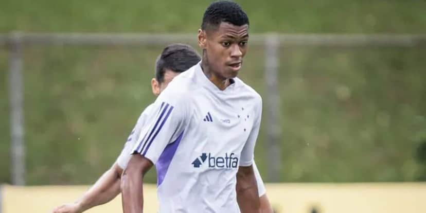 Trocando Minas pelo Sul: Ronaldo não espera por Lacarmón e define saída imediata de nome de peso do Cruzeiro - Foto Reprodução Internet Trocando Minas pelo Sul: Ronaldo não espera por Lacarmón e define saída imediata de nome de peso do Cruzeiro - Foto Reprodução Internet