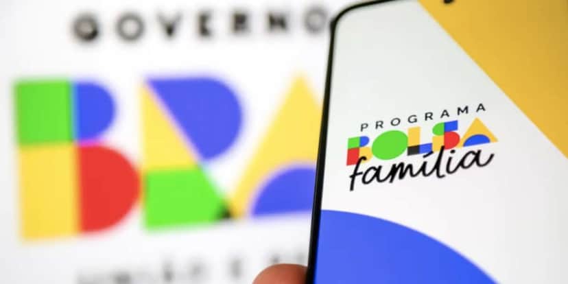 Bolsa Família corta 1,7 milhão de benefícios - Foto: Internet Bolsa Família corta 1,7 milhão de benefícios - Foto: Internet