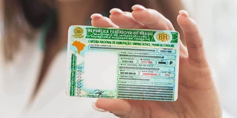 Idosos precisam renovar o documento de 3 em 3 anos (Reprodução: Internet) Idosos precisam renovar o documento de 3 em 3 anos (Reprodução: Internet)
