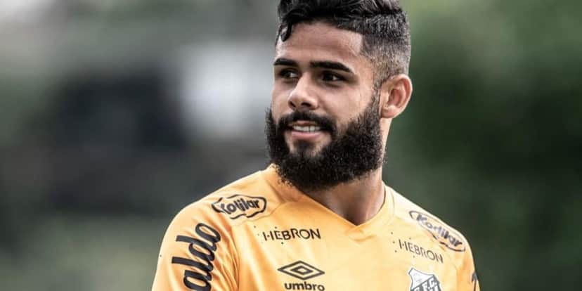 Felipe Jonatan, lateral-esquerdo do Santos - (Foto: Reprodução / Internet) Felipe Jonatan, lateral-esquerdo do Santos - (Foto: Reprodução / Internet)