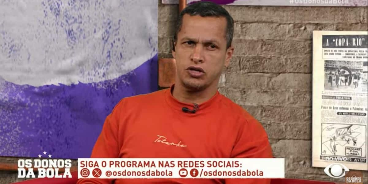 Souza está sempre presente no Donos da Bola (Reprodução: Band) Souza está sempre presente no Donos da Bola (Reprodução: Band)