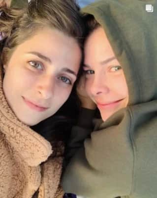Fernanda Souza e Eduarda Porto - Foto Internet Fernanda Souza e Eduarda Porto - Foto Internet