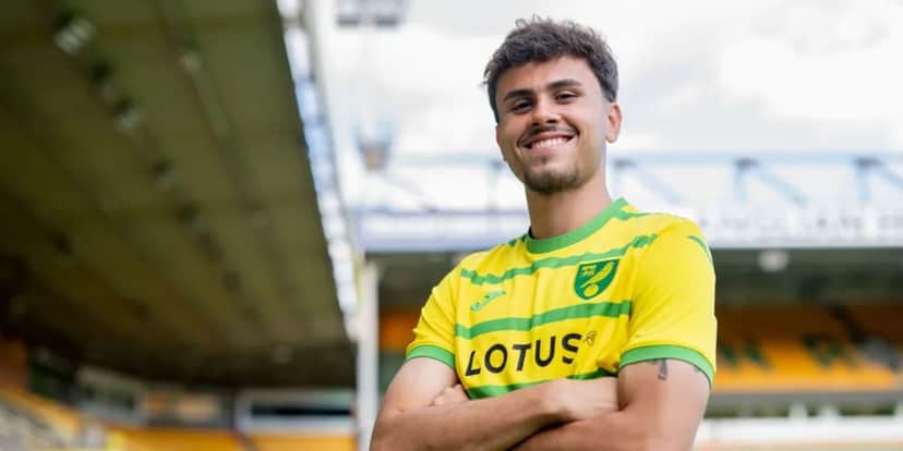 Pedro Lima é apresentado no Norwich, da Inglaterra — Foto: Norwich / divulgação Pedro Lima é apresentado no Norwich, da Inglaterra — Foto: Norwich / divulgação