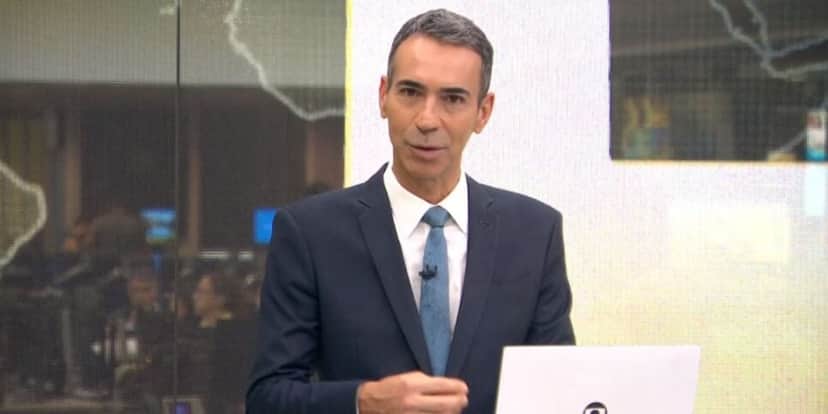 César Tralli no Jornal Hoje (Foto: Reprodução / Globo) César Tralli no Jornal Hoje (Foto: Reprodução / Globo)