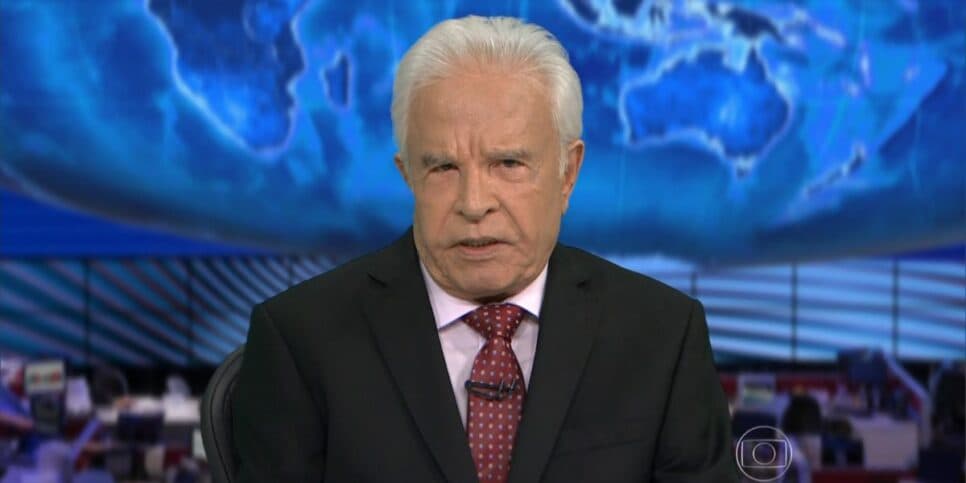 O jornalista apresentou o JN em 2015 pela última vez (Reprodução: Globo) O jornalista apresentou o JN em 2015 pela última vez (Reprodução: Globo)