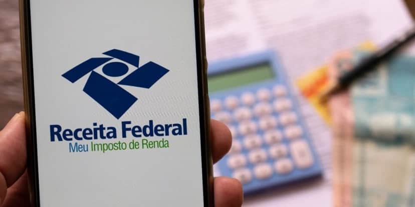 Calculando os gastos do Imposto de Renda (Foto: Reprodução/Internet) Calculando os gastos do Imposto de Renda (Foto: Reprodução/Internet)