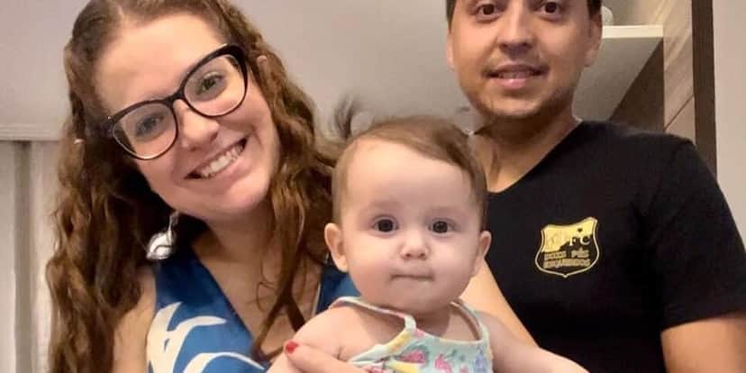 Jéssica Esteves e sua família (Foto: Reprodução - Instagram) Jéssica Esteves e sua família (Foto: Reprodução - Instagram)