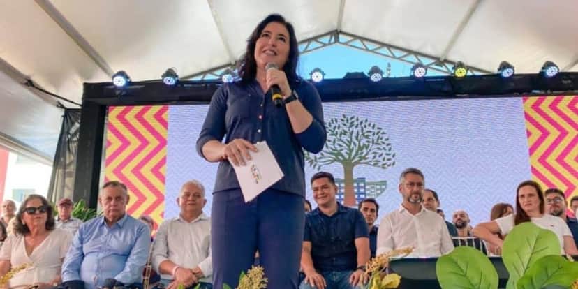 Ministra Simone Tebet durante a entrega do habitacional às famílias no Amapá (Foto: Márcia do Carmo, Nayana Magalhães e Israel Cardoso/GEA) Ministra Simone Tebet durante a entrega do habitacional às famílias no Amapá (Foto: Márcia do Carmo, Nayana Magalhães e Israel Cardoso/GEA)