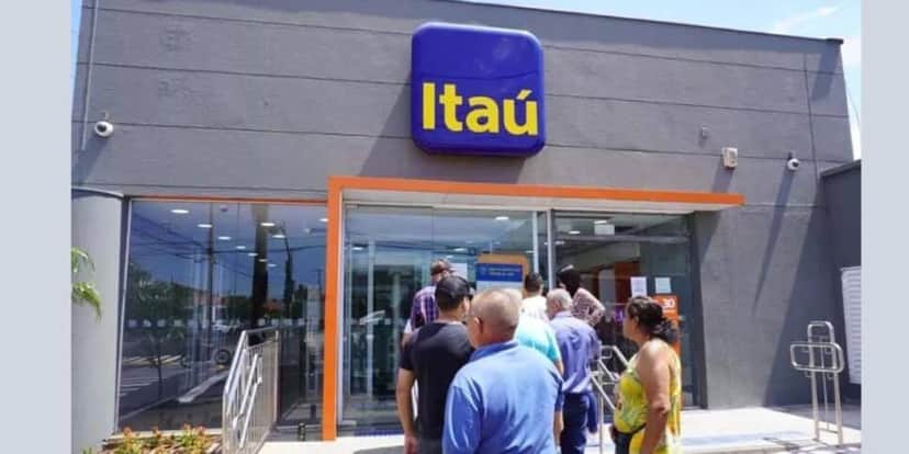 Segundo o Sindicato, os fechamentos das agências do Itaú prejudicam também os clientes (Foto Reprodução/Internet) Segundo o Sindicato, os fechamentos das agências do Itaú prejudicam também os clientes (Foto Reprodução/Internet)