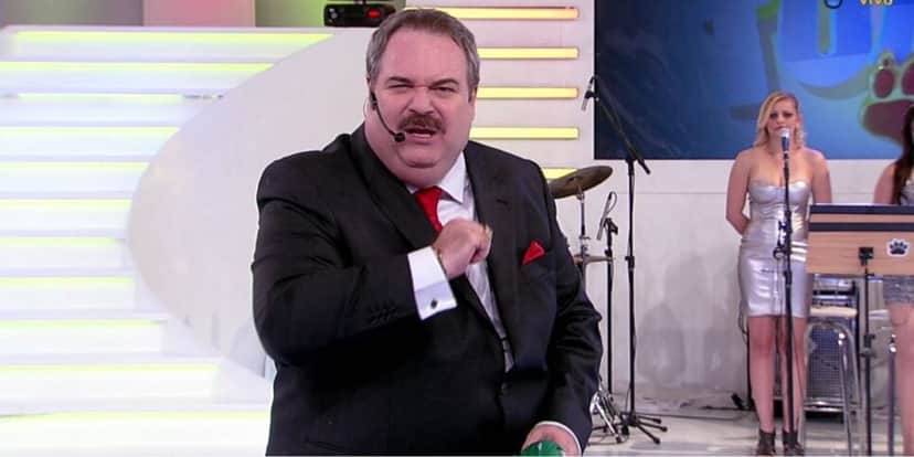 Gilberto Barros foi um dos principais apresentadores da RedeTV! (Reprodução: RedeTV!) Gilberto Barros foi um dos principais apresentadores da RedeTV! (Reprodução: RedeTV!)