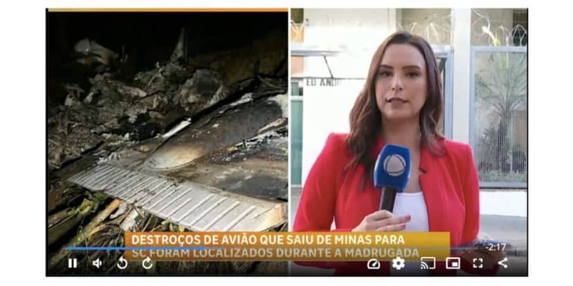 Destroços de avião (Foto: Reprodução / Record) Destroços de avião (Foto: Reprodução / Record)