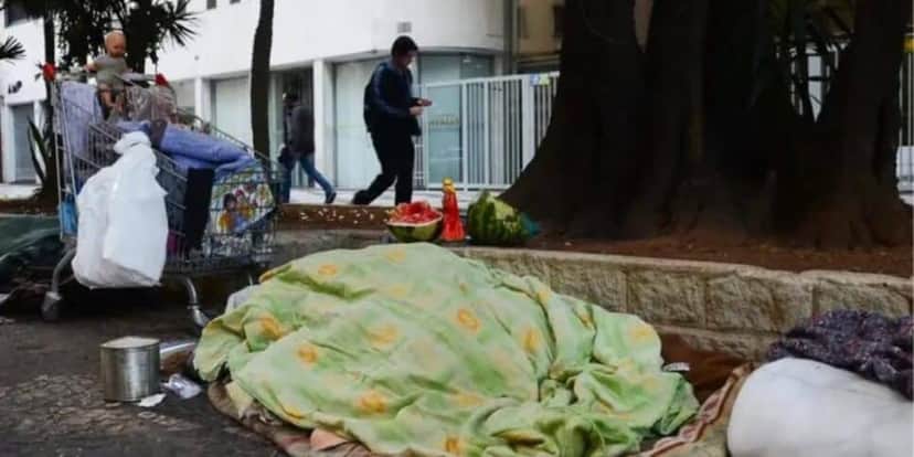 Moradores de rua em SP - Foto Reprodução Internet Moradores de rua em SP - Foto Reprodução Internet