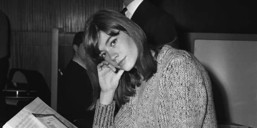 Morre Françoise Hardy, cantora e compositora francesa, aos 80 anos - Foto Reprodução Internet Morre Françoise Hardy, cantora e compositora francesa, aos 80 anos - Foto Reprodução Internet