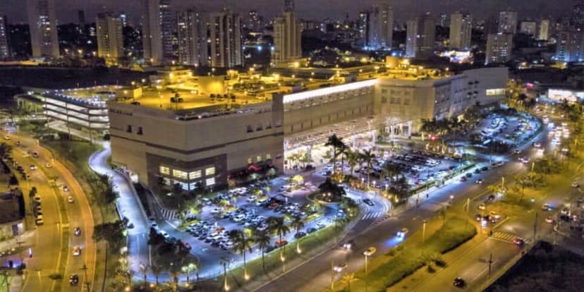 Shopping mais velho que o Anália Franco fechou as portas e por culpa do Carrefour (Foto: Reprodução/ Internet) Shopping mais velho que o Anália Franco fechou as portas e por culpa do Carrefour (Foto: Reprodução/ Internet)