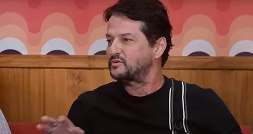 Marcelo Serrado revela que viu a parte intima gigante de Caio Blat em gravações (Foto: Reprodução/ Surubaum/ YouTube) Marcelo Serrado revela que viu a parte intima gigante de Caio Blat em gravações (Foto: Reprodução/ Surubaum/ YouTube)