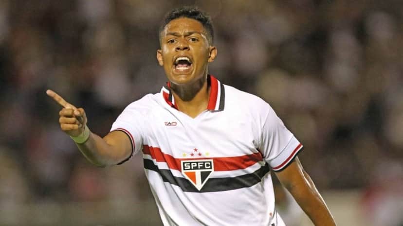 Ryan Francisco vem fazendo cada vez mais sucesso no São Paulo (Foto: Célio Messias / São Paulo FC) Ryan Francisco vem fazendo cada vez mais sucesso no São Paulo (Foto: Célio Messias / São Paulo FC)