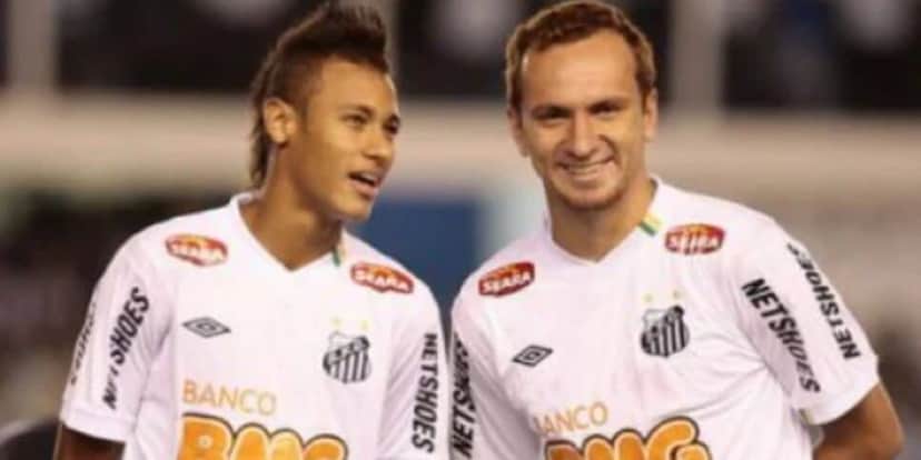 Neymar Jr. e Zé Love (Reprodução/Lance!) Neymar Jr. e Zé Love (Reprodução/Lance!)