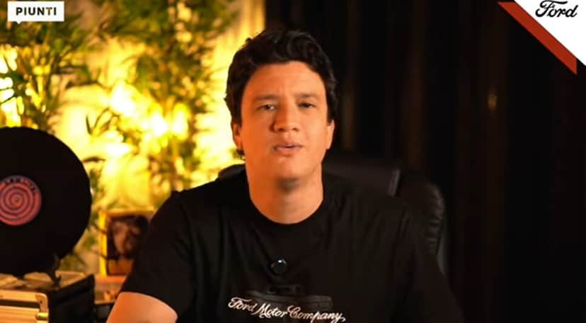 Apresentador do seu canal do YouTube, André Piunti, revela fatos sobre Aladim ter sido enterrado vivo ou não (Foto: Reprodução/ YouTube) Apresentador do seu canal do YouTube, André Piunti, revela fatos sobre Aladim ter sido enterrado vivo ou não (Foto: Reprodução/ YouTube)