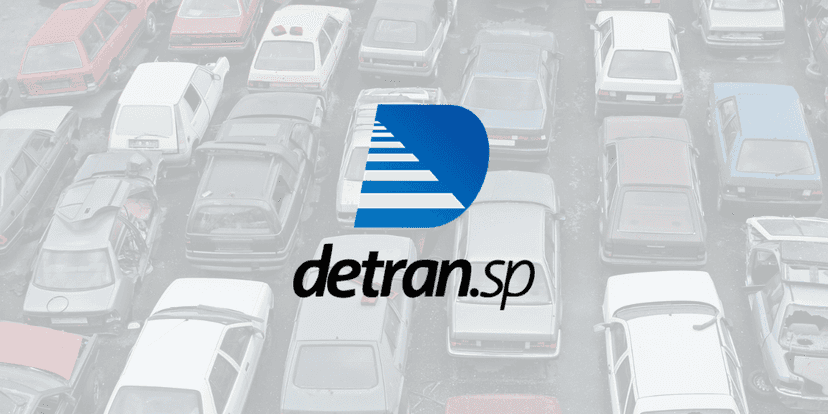 Detran-SP e um pátio cheio de carros. (Foto: Montagem / TV Foco) Detran-SP e um pátio cheio de carros. (Foto: Montagem / TV Foco)
